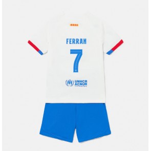 Barcelona Ferran Torres #7 Koszulka Wyjazdowych Dziecięca 2023-24 Krótki Rękaw (+ Krótkie spodenki)